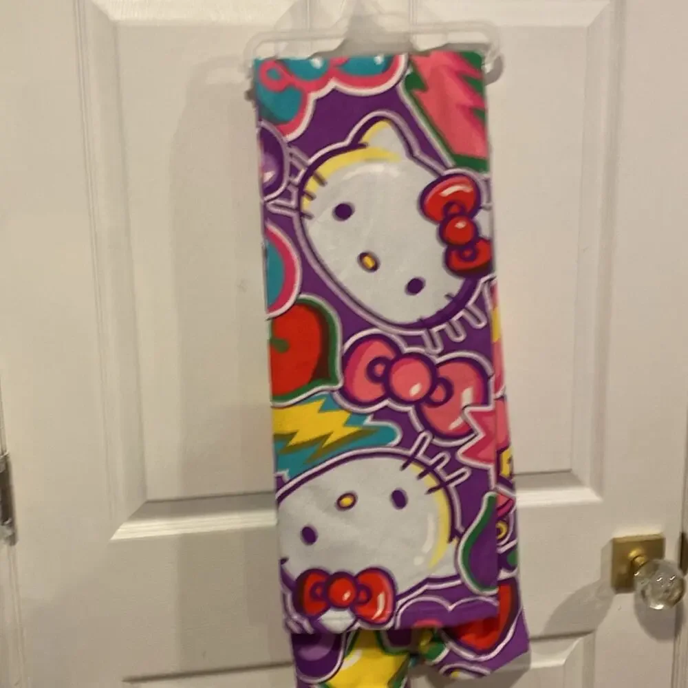BNWT HELLO KITTY Kids Beach Towel 27x54